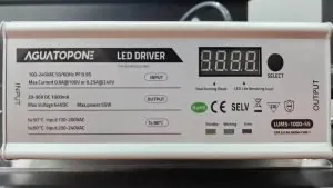 UVC LED driver with operating-time display